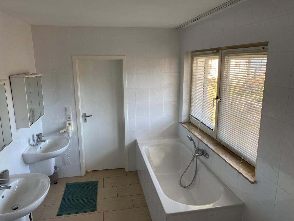 Hotel Am See Kreuzau Ngoại thất bức ảnh